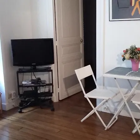 Appartement 2 Pieces Faubourg Saint Germain 7