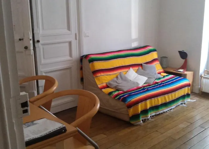 2 Pieces Faubourg Saint Germain 7 Paris